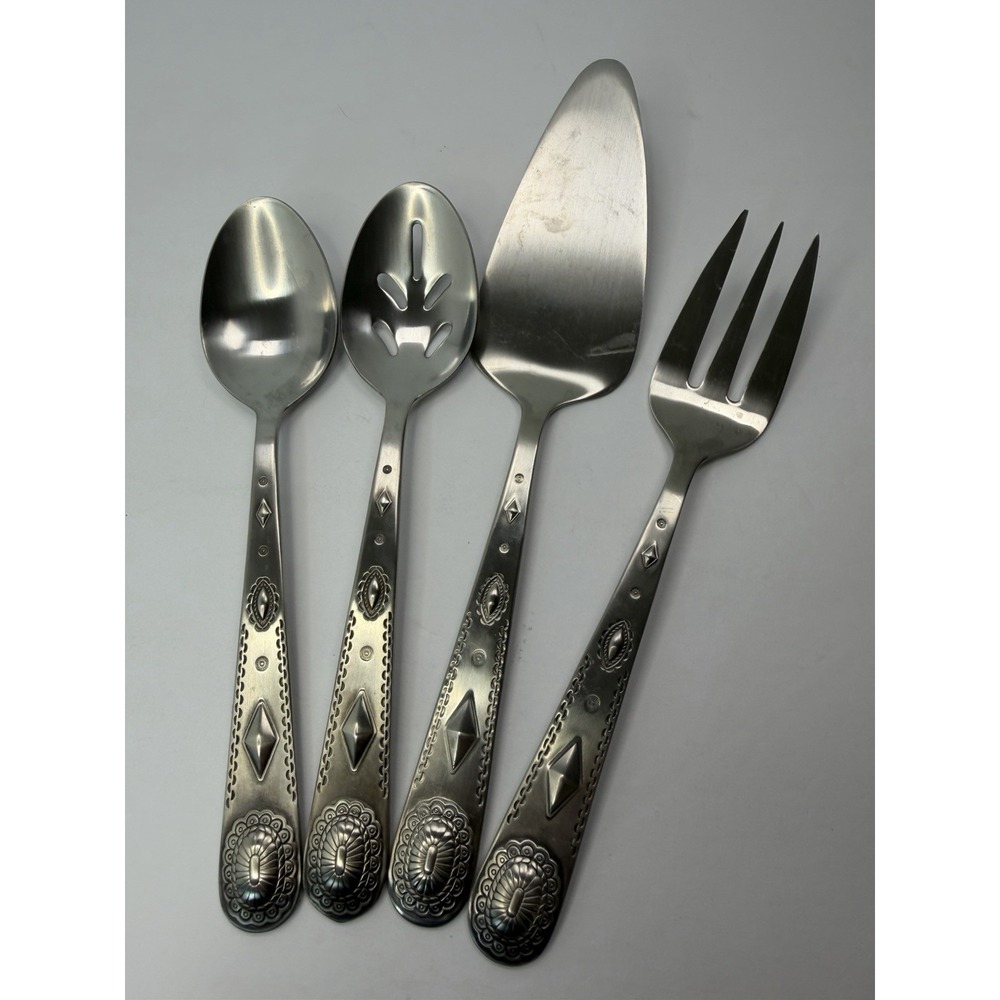 Wallace Stainless Taos Flatware 4 Serving Pieces Southwest Meat Fork Spoons